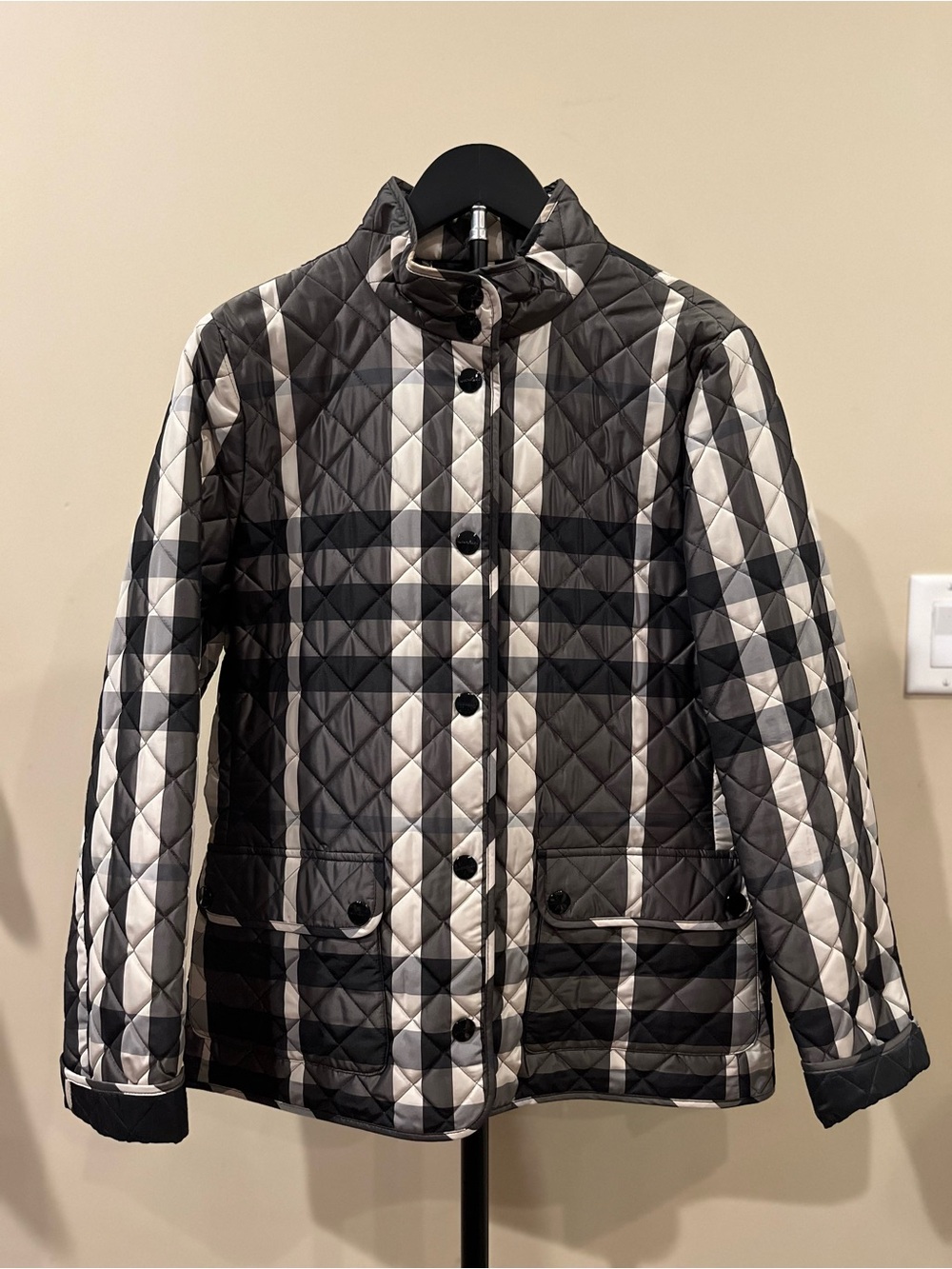 Burberry London Grey & Black Giant Check Quilted Jacket Size Medium M